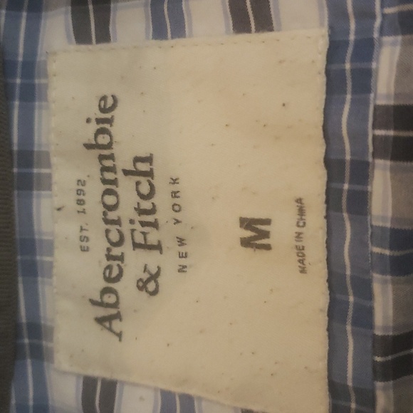 Abercrombie and Fitch Med. men's blue & white plaid long sleeve button down 👕 - Picture 8 of 11